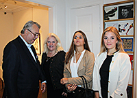 Stefan & Ulrika Walhagen with daughters